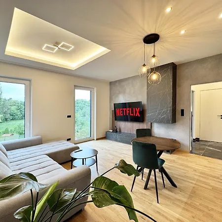 アパート Strakosch